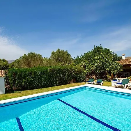 Lovely 3 Bedroom Close To By Renthousing * Pollença