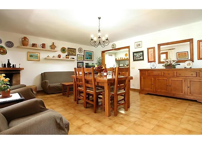 Paparri Lovely 3 Bedroom Close To By Renthousing *