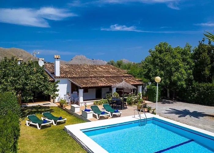 Villa Paparri Lovely 3 Bedroom Close To By Renthousing