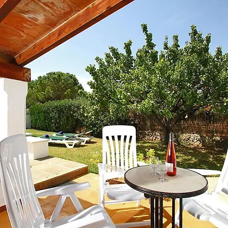 Villa Paparri Lovely 3 Bedroom Close To By Renthousing