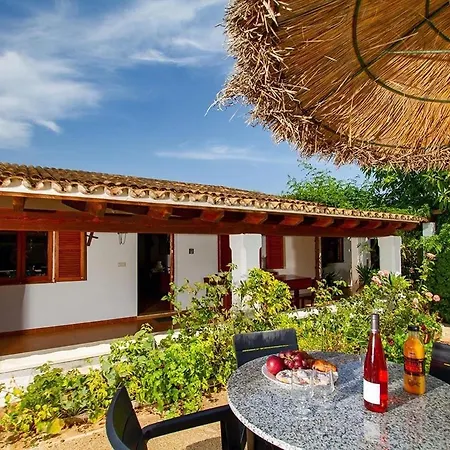 Paparri Lovely 3 Bedroom Close To By Renthousing