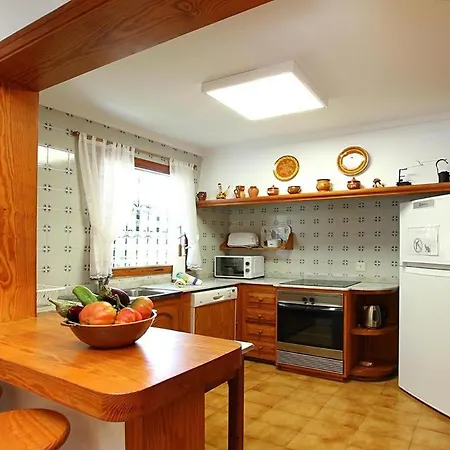 别墅 Lovely 3 Bedroom Close To By Renthousing 波连斯萨