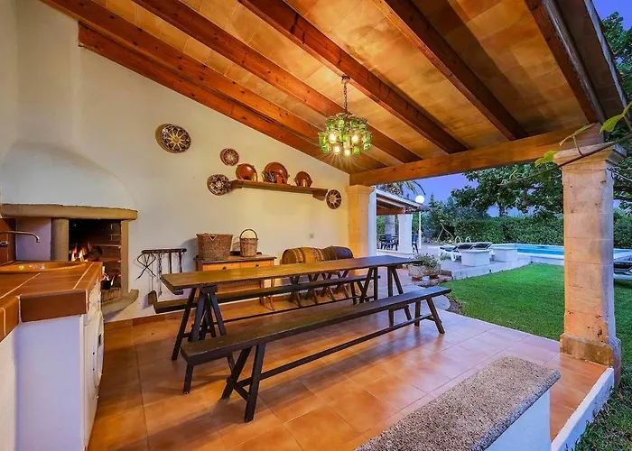 Paparri Lovely 3 Bedroom Close To By Renthousing Villa